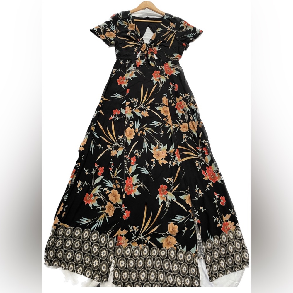 Akaiv Women’s Black and orange Floral Print V-Neckline Dress Size:L